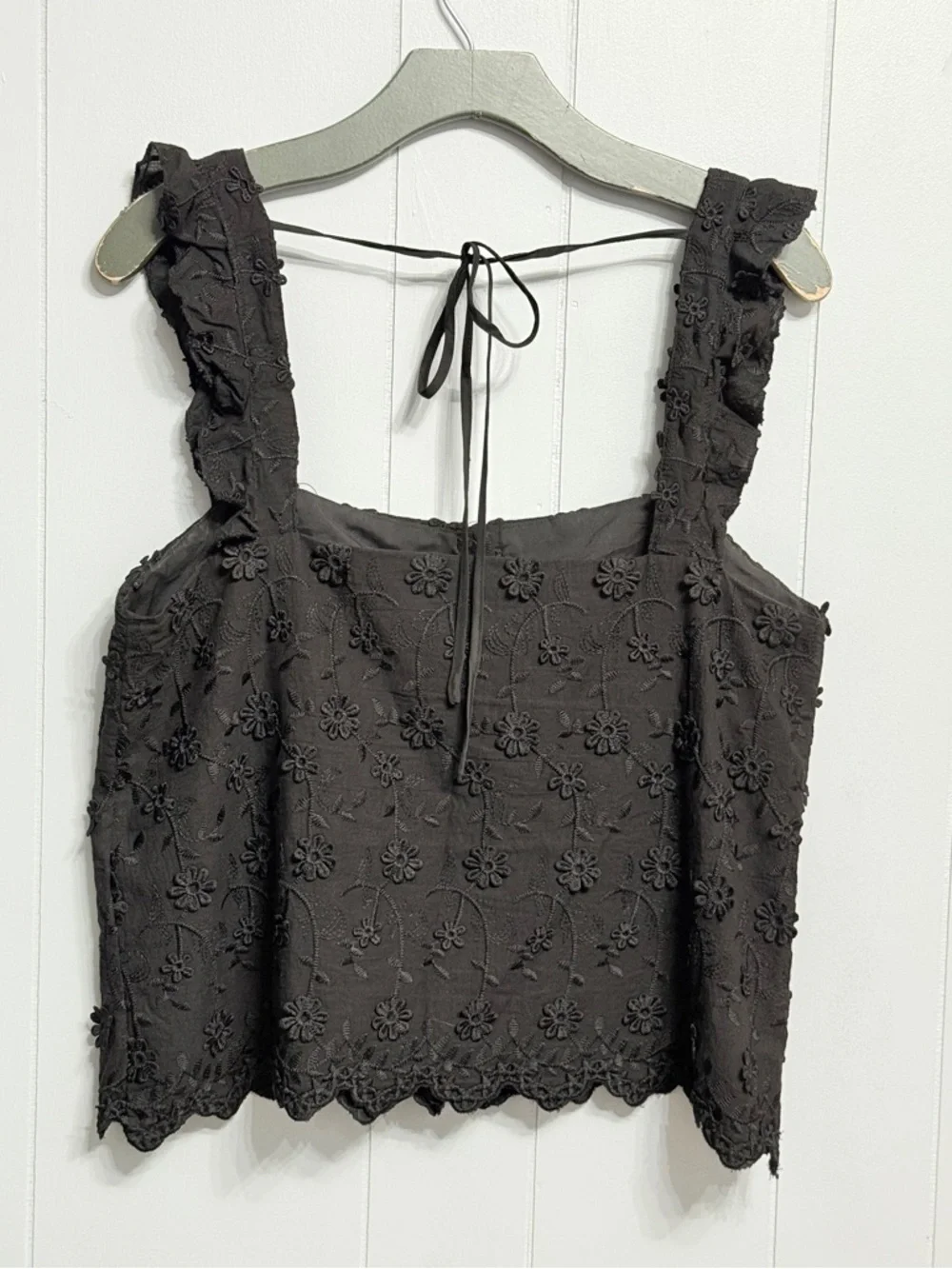 #16)   NEW Lulu's Black Floral Eyelet Tie-Back Camisole